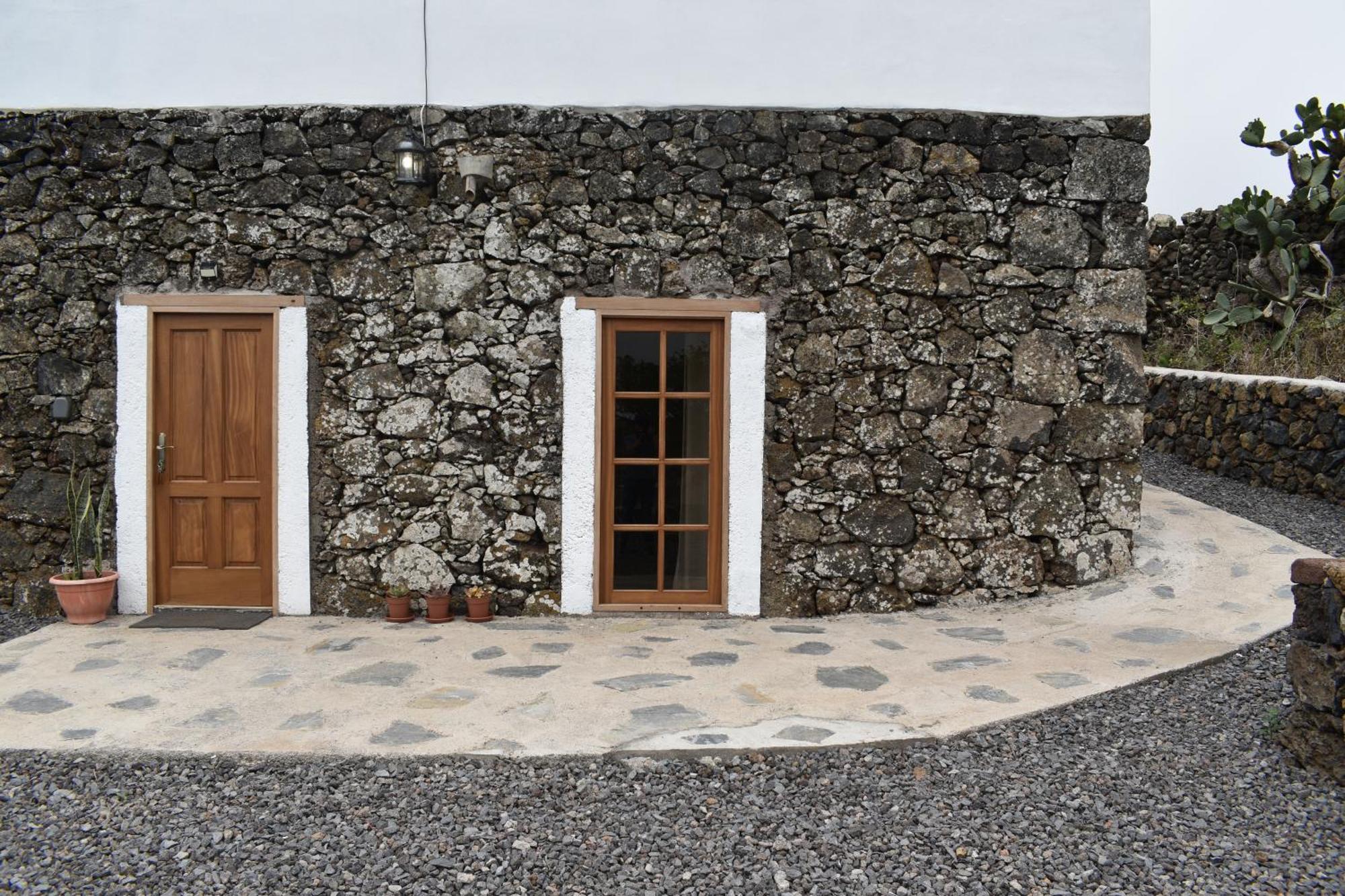 Delia & Juan Chalet *